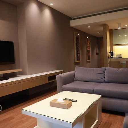 Saifi Suites Hotel Beirut Exterior photo