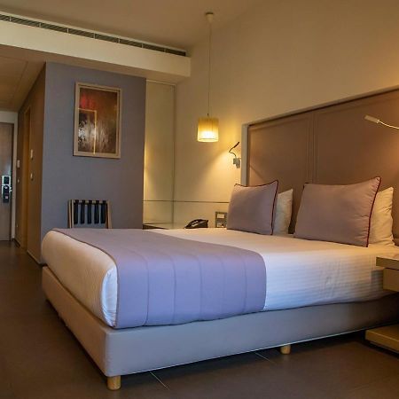Saifi Suites Hotel Beirut Exterior photo