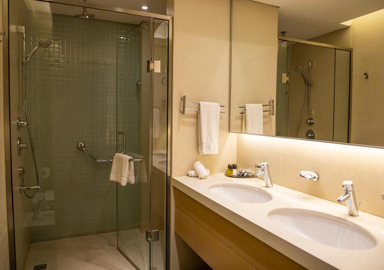 Saifi Suites Hotel Beirut Exterior photo